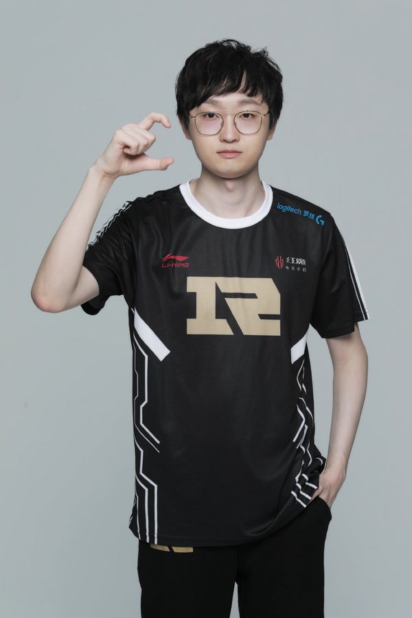 Dota2选手发挥出色,荣膺最佳MVP的简单介绍 Dota2选手发挥出色,荣膺最佳MVP的简单介绍