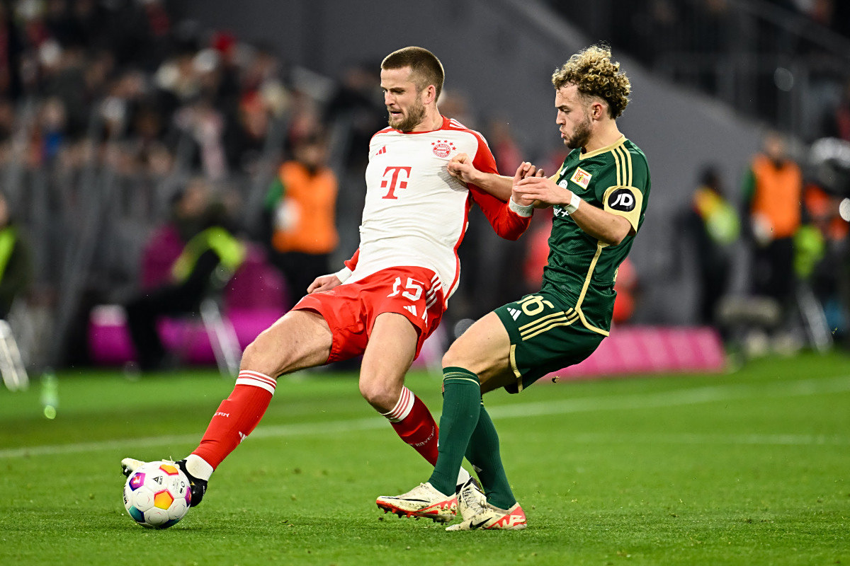 莱比锡红牛横扫希腊，穆勒点燃赛场