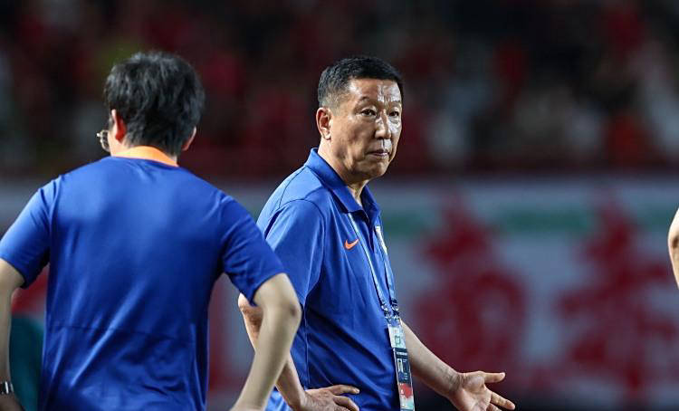 马来西亚队碾压中国队，黄鸭组合状态火热