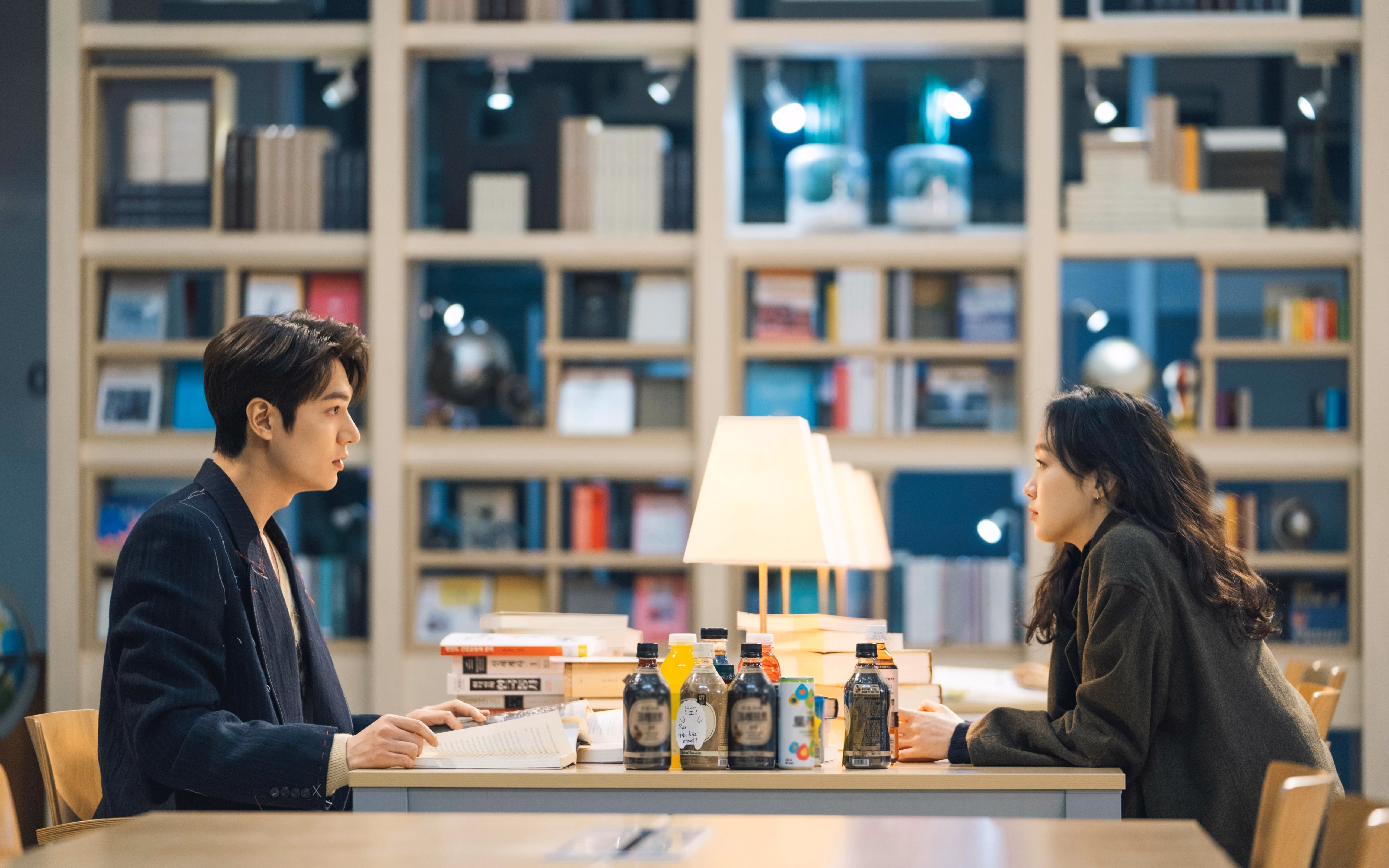 双重制霸，从英格兰绿茵征服瑞典到楚阿梅尼的NBA总决赛接管