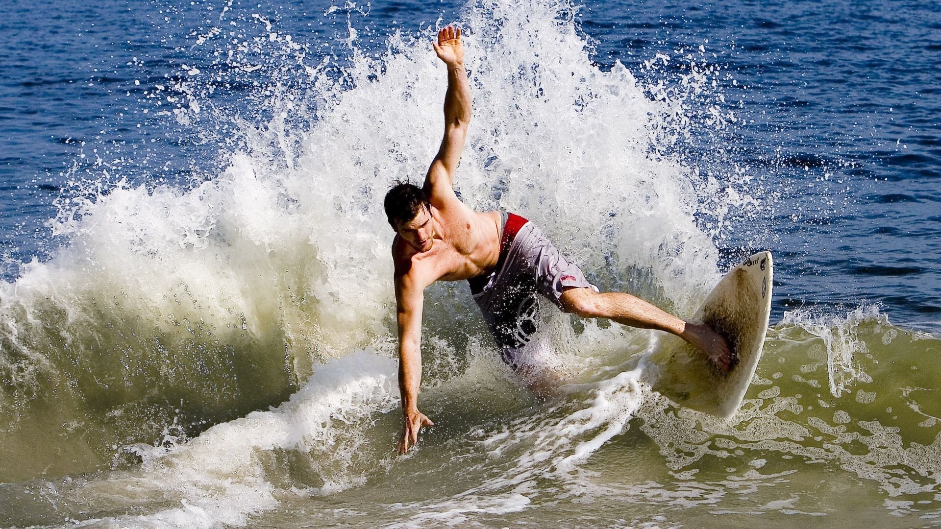 范弗利特解锁胜利密码，独行侠关键战突围黄蜂